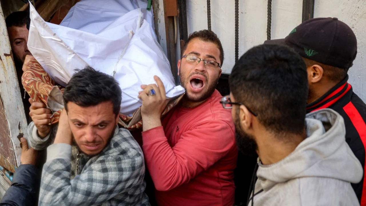 গাজায় ইসরায়েলি হামলায় ২৭০ শিশু নিহত